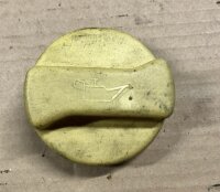 Deutz 1011 FL1011 Deckel Öleinfüllstutzen