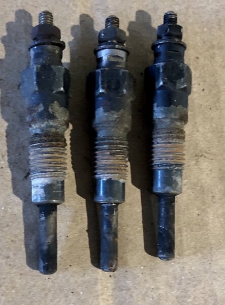 Yanmar 3TNE74 Motor Glühkerzen