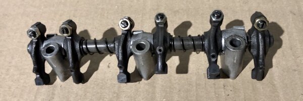 Yanmar 3TNA72 Motor Kipphebelwelle